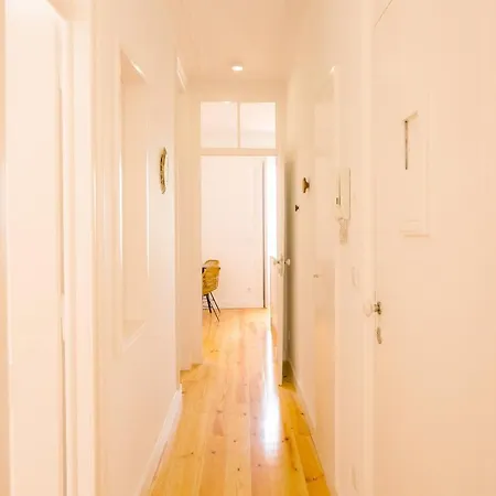 Appartamento Alfama Balcony River View By Lovelystay *