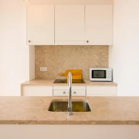 Alfama Balcony River View By Lovelystay Lisboa