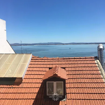 Alfama Balcony River View By Lovelystay