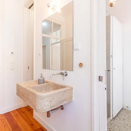 Apartamento Alfama Balcony River View By Lovelystay Lisboa