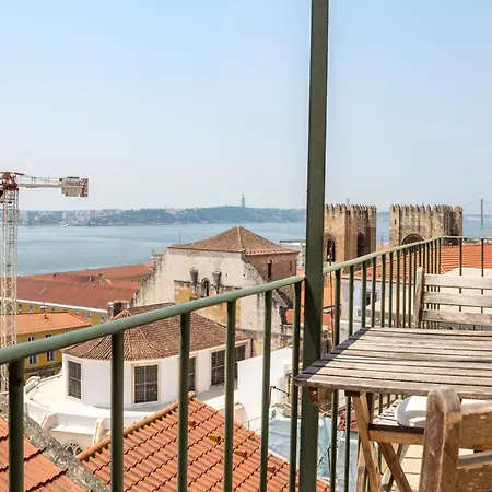 Alfama Balcony River View By Lovelystay *