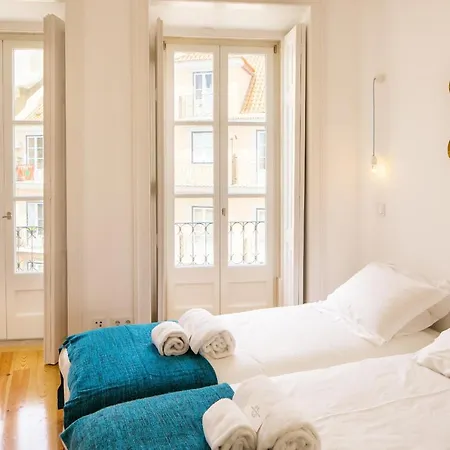 Alfama Balcony River View By Lovelystay * 리스본